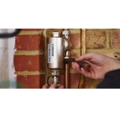 Fernox TF1 Omega 22mm Filter With Slip Socket Connections 62248 8 Fernox TF1 Omega 22mm Filter With Slip Socket Connections 62248 -Bathroom Product Shop GPID 1000793559 IMG 03