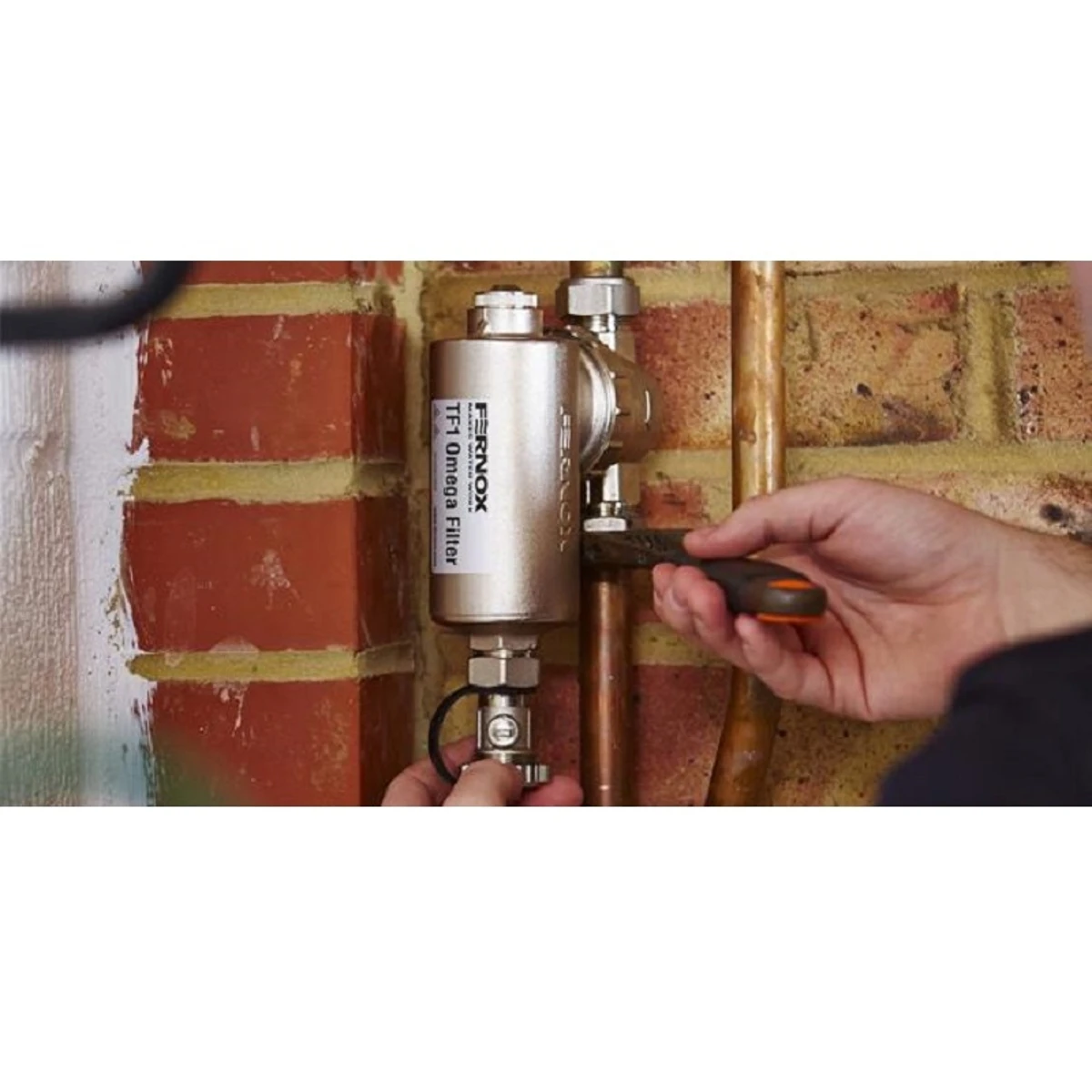 Fernox TF1 Omega 22mm Filter With Slip Socket Connections 62248 4 Fernox TF1 Omega 22mm Filter With Slip Socket Connections 62248 - Image 4