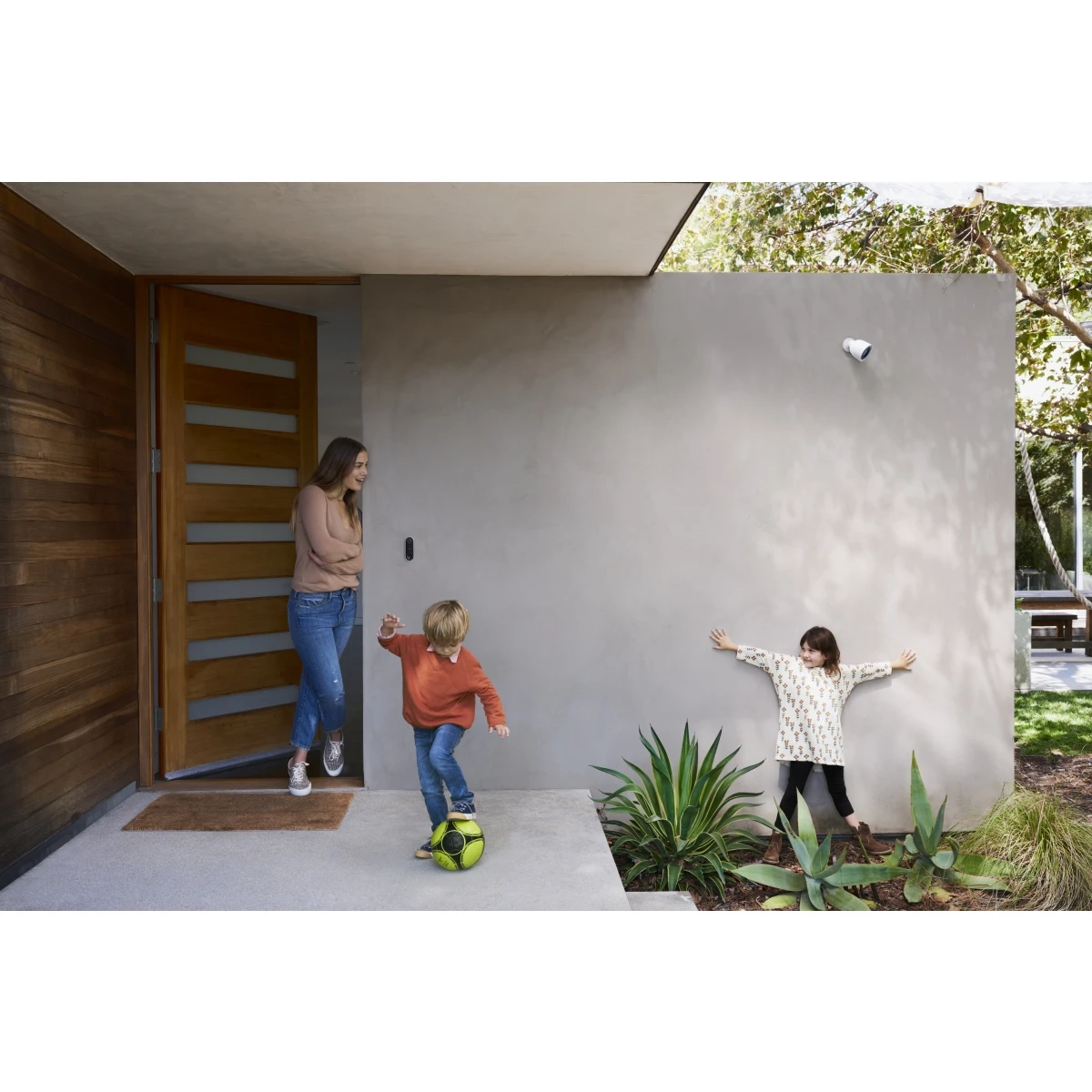 Google Nest Hello Video Doorbell (Wired) - Smart WiFi Doorbell Camera - NC5100GB 4 Google Nest Hello Video Doorbell (Wired) - Smart WiFi Doorbell Camera - NC5100GB - Image 4